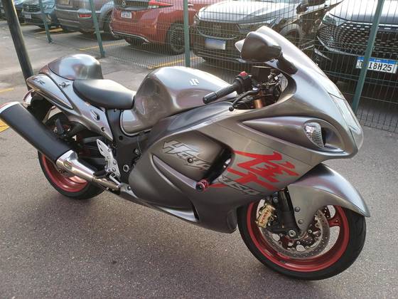 SUZUKI HAYABUSA GSX1300RA SUZUKI HAYABUSA GSX1300RA